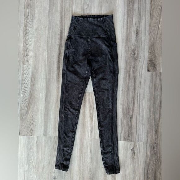 offline by aerie OG leggings hi-rise charcoal leggings with pockets XS - Picture 1 of 9